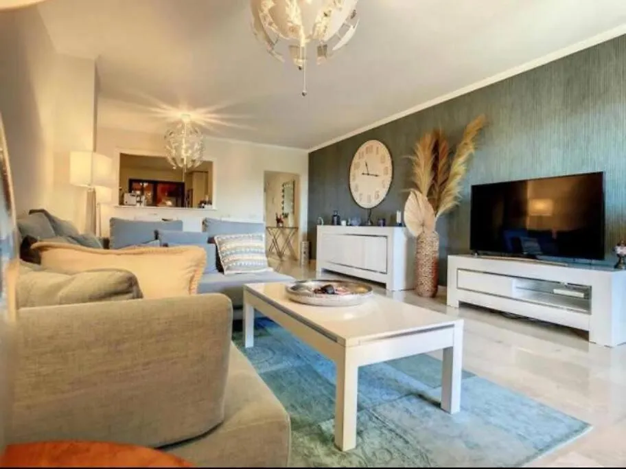 Appartement Luxueux, Piscine, Padel Et Golf De Dona Julia Bahia de Casares