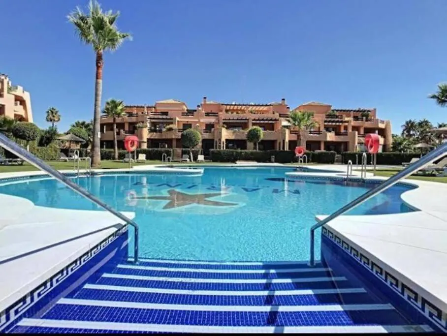 Appartement Luxueux, Piscine, Padel Et Golf De Dona Julia Баия-де-Касарес Апартаменты