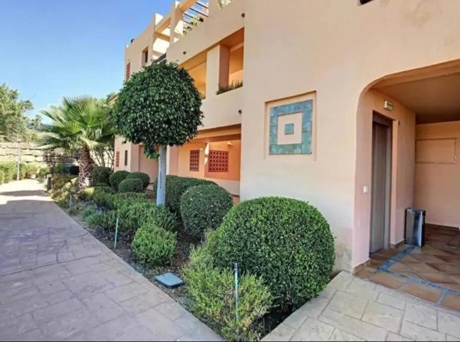 Appartement Luxueux, Piscine, Padel Et Golf De Dona Julia Bahia de Casares 아파트